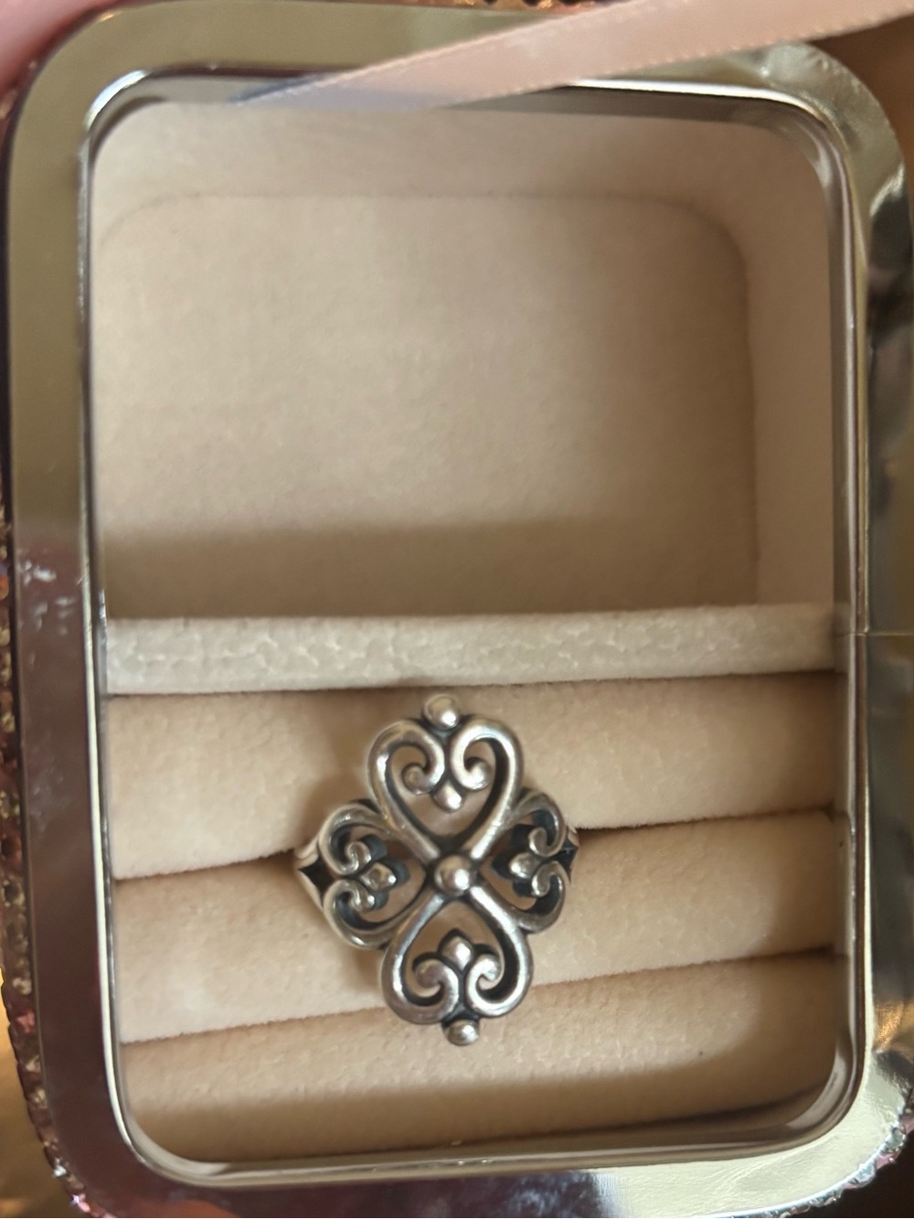 James Avery Adorned Hearts Ring - size 6 Heart Clover Scroll Ring